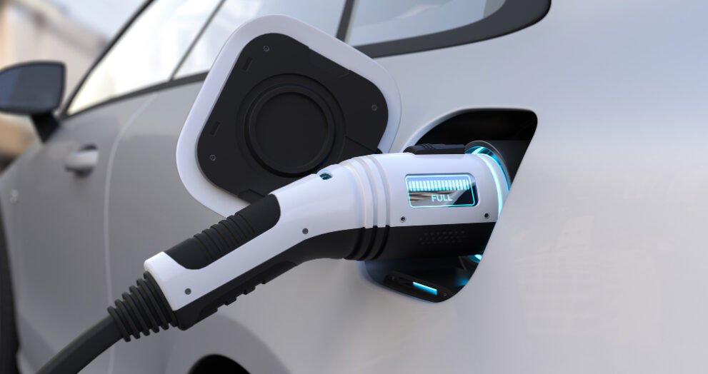 do electric cars have alternators