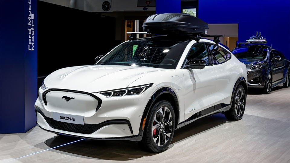Best Electric Cars 2025: Top Picks for Range, Value, and Tech in North America
