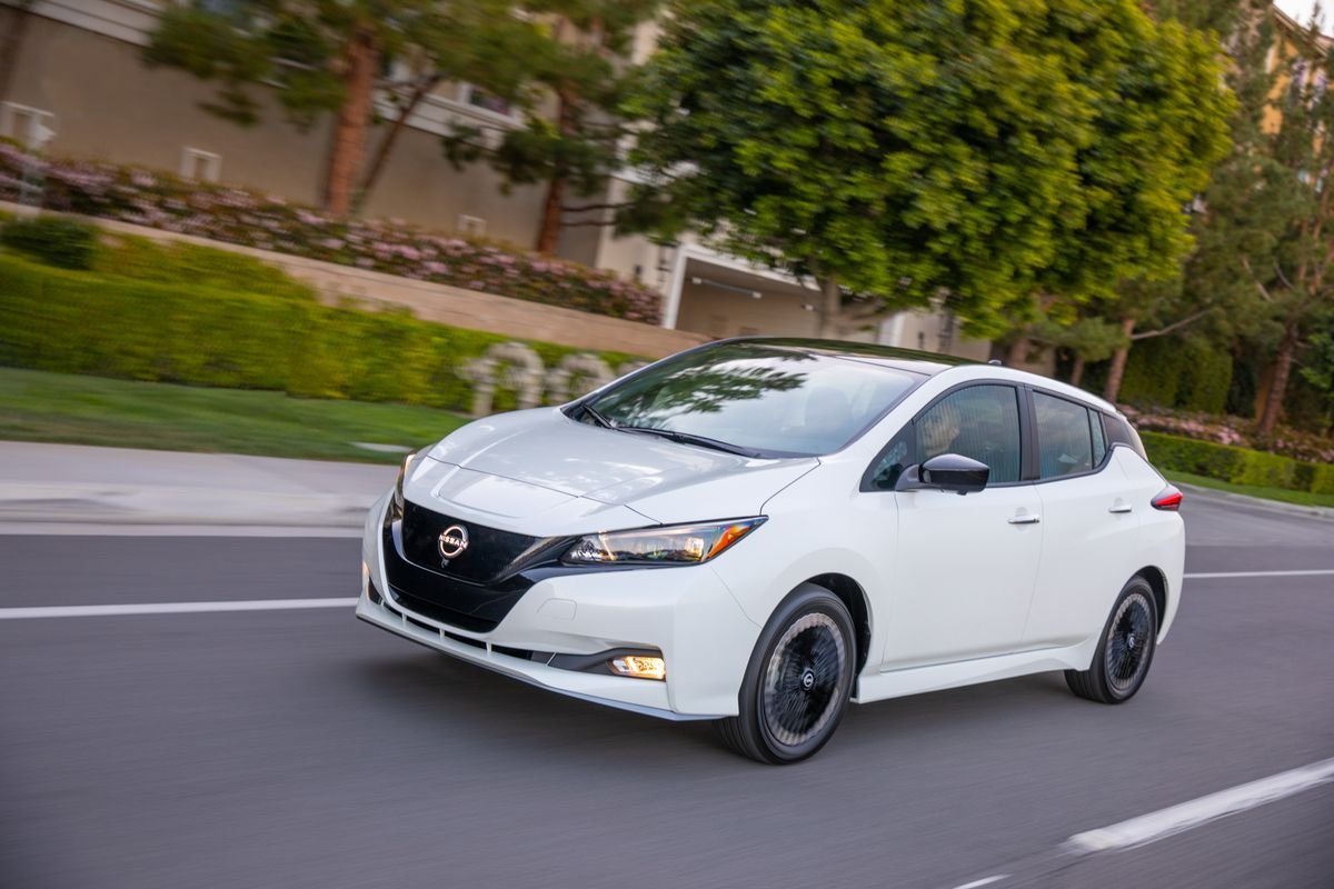 Nissan Leaf S