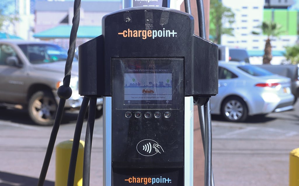 Top 10 Free EV Charging Stations in Phoenix (2025 Guide)
