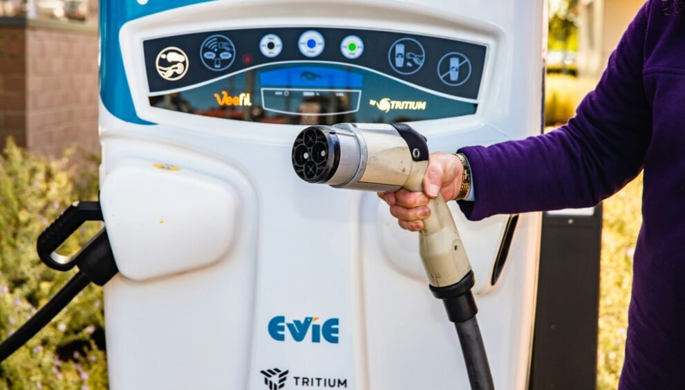 roadside electric car charging cost